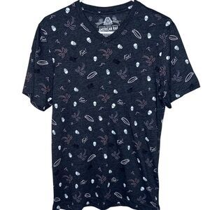 American Rag Men’s Skulls and Palm Trees v-neck T-shirt Size Small